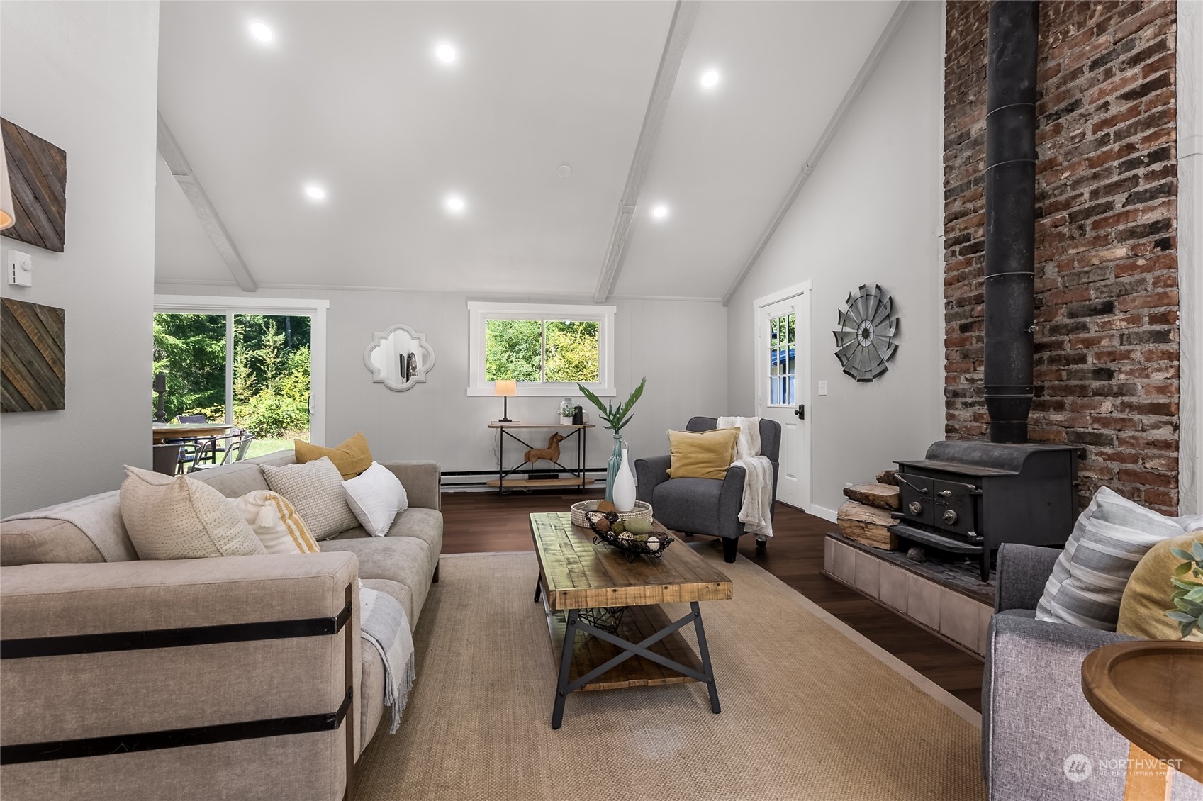 923 Tipsoo Loop North Rainier, WA 98576 - Photo 7 of 35