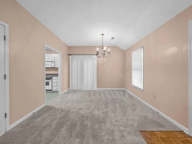 $204,900 | 350 West Pointe Drive, Spartanburg, SC 29301