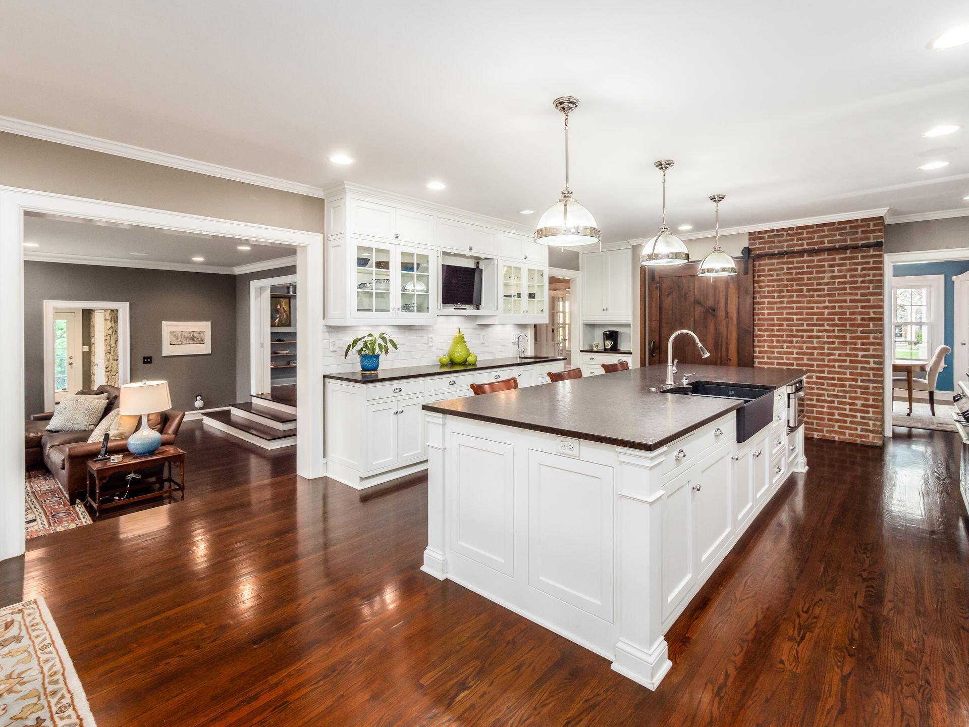 2061 Waltham Road Columbus, OH 43212 - Photo 16 of 97 24_2061 Waltham Rd