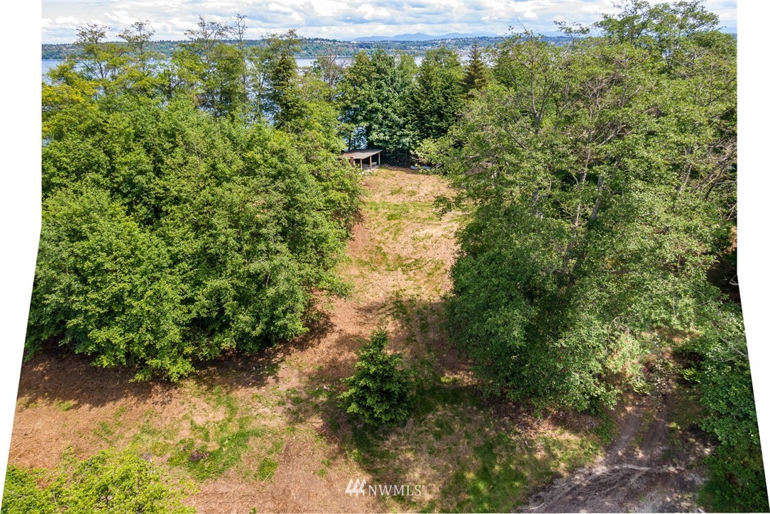 41-xx Southwest Luana Beach Road Vashon, WA 98070 - Photo 5 of 13 Gallery Image 5