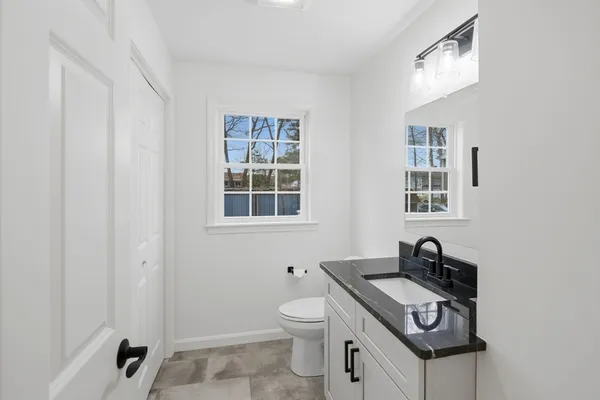 $679,900 | 38 Colonial Road, Webster, MA 01570