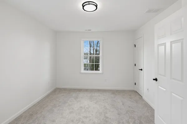 $679,900 | 38 Colonial Road, Webster, MA 01570