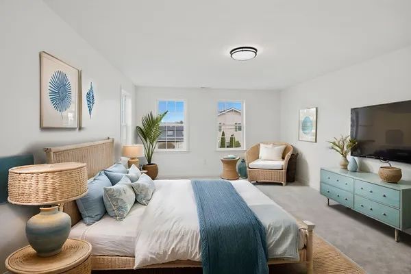 $679,900 | 38 Colonial Road, Webster, MA 01570