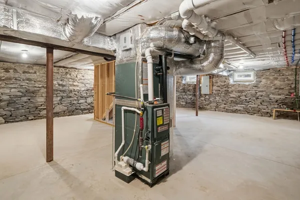 $679,900 | 38 Colonial Road, Webster, MA 01570