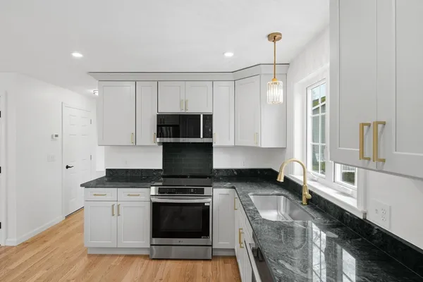 $679,900 | 38 Colonial Road, Webster, MA 01570