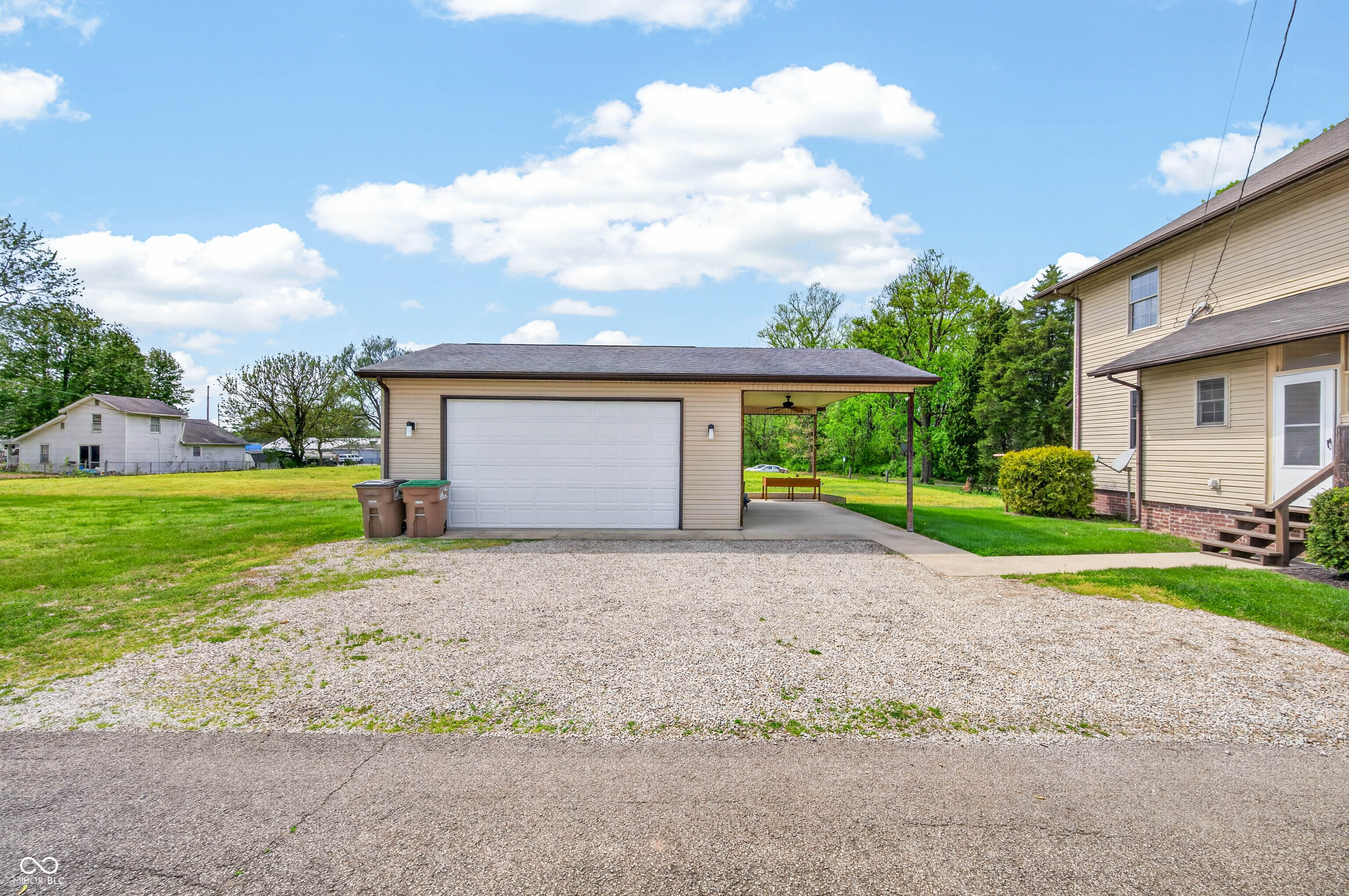 2115 Irwin Drive Columbus, IN 47201 - Photo 58 of 75