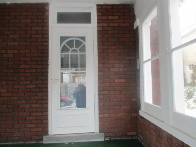 560 5th Street Butler, PA 16001 - Photo 18 of 20 front door entry