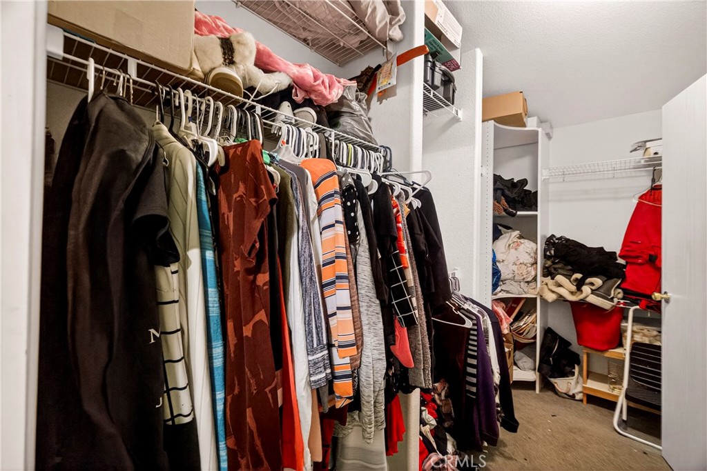 32 Sheldon Avenue Gridley, CA 95948 - Photo 30 of 75 a view of walk in closet with clothes