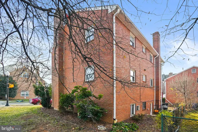 $1,548,000 | 1138 North Stafford Street, Arlington, VA 22201
