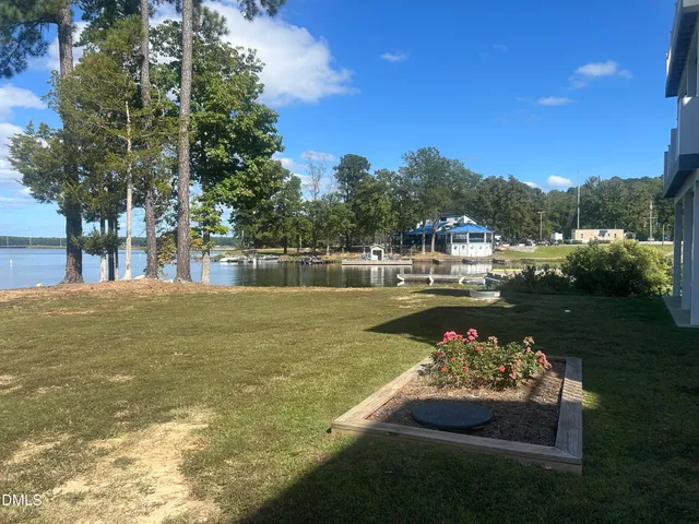 $749,900 | 135 Rowboat Way, Littleton, NC 27850