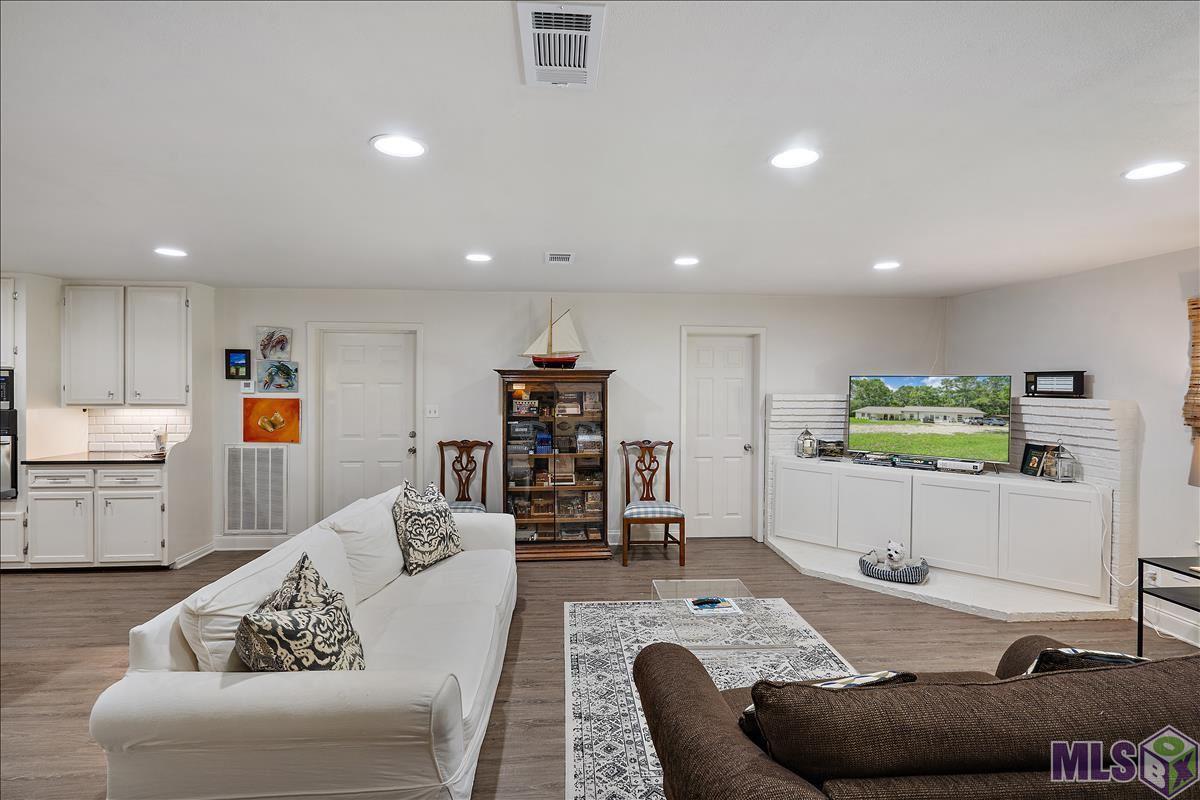 15223 Hooper Road Greenwell Springs, LA 70739 - Photo 9 of 33