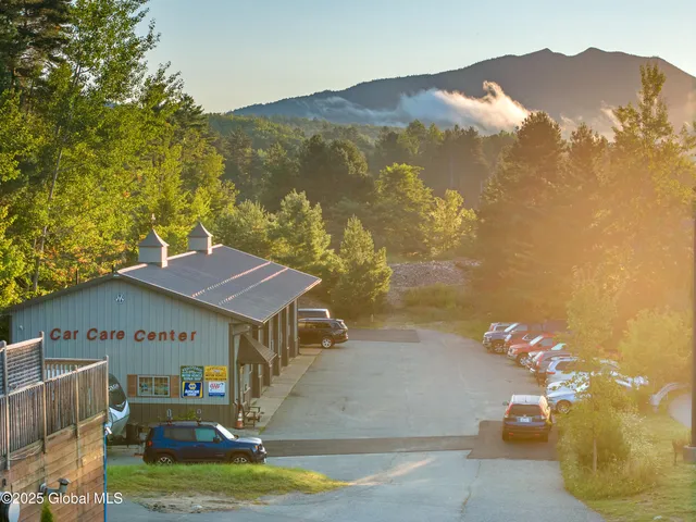 $748,000 | 559 Lake Flower Avenue, Saranac Lake, NY 12983