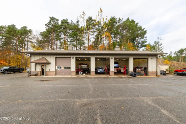 $748,000 | 559 Lake Flower Avenue, Saranac Lake, NY 12983