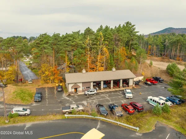 $748,000 | 559 Lake Flower Avenue, Saranac Lake, NY 12983