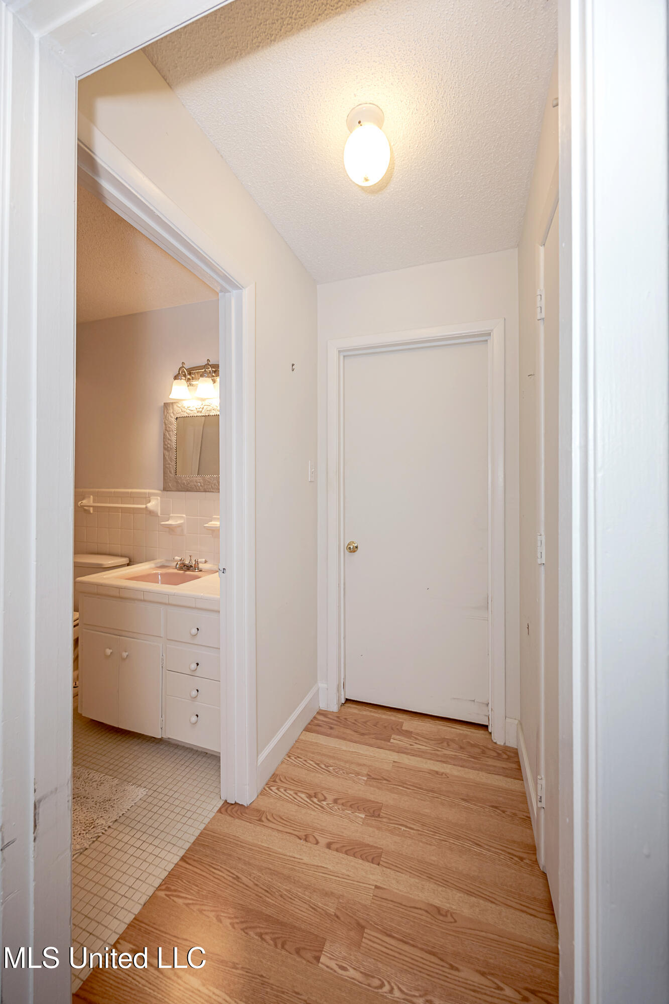 1204 Hill Crest Road Ocean Springs, MS 39564 - Photo 16 of 91 IMG_2008