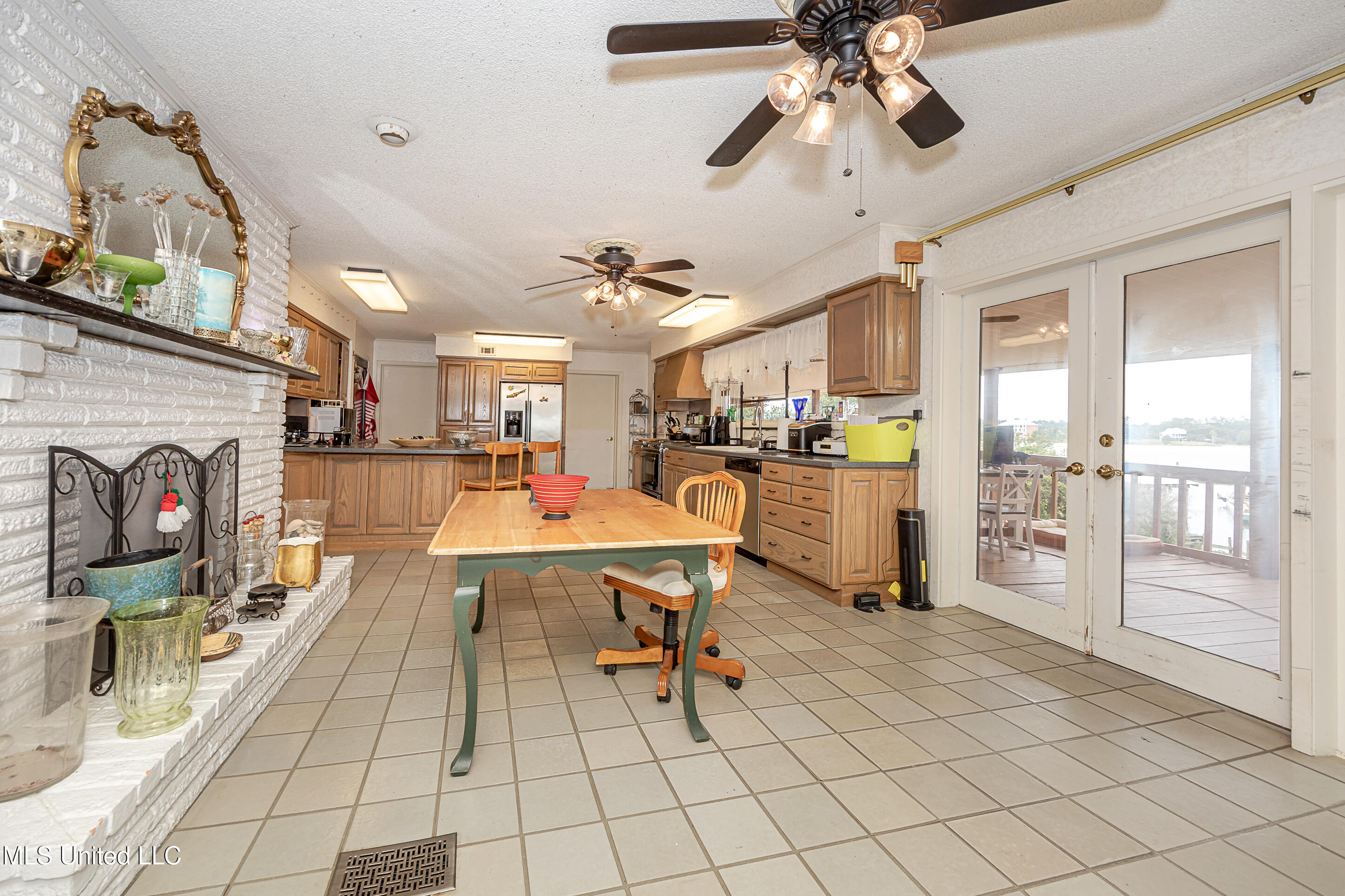 1204 Hill Crest Road Ocean Springs, MS 39564 - Photo 20 of 91 IMG_2012