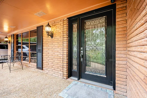 $950,000 | 1204 Hill Crest Road, Ocean Springs, MS 39564
