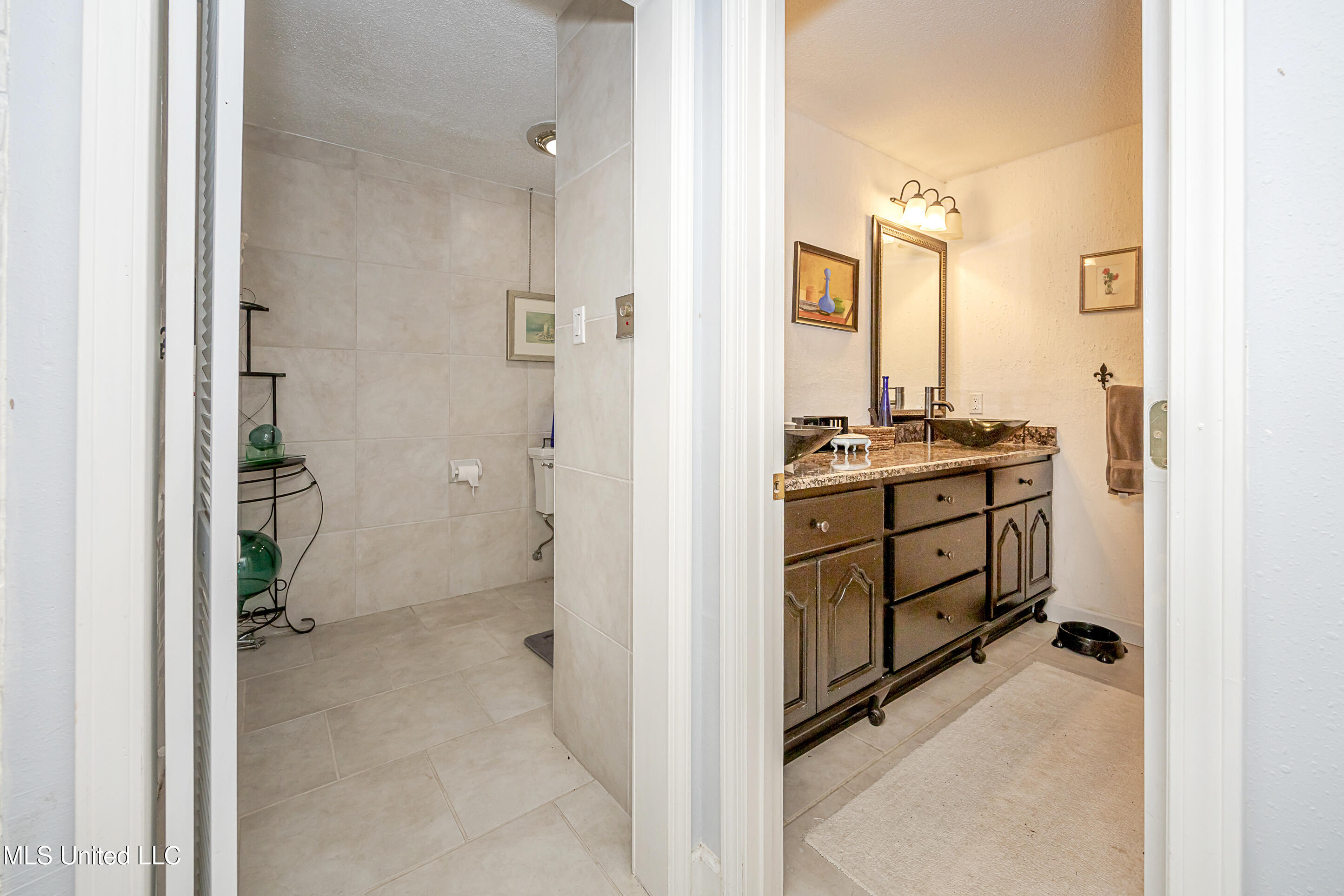 1204 Hill Crest Road Ocean Springs, MS 39564 - Photo 45 of 91 IMG_2040