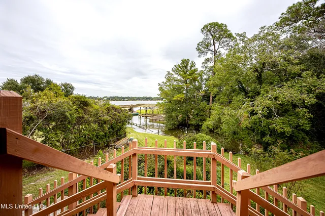 $950,000 | 1204 Hill Crest Road, Ocean Springs, MS 39564