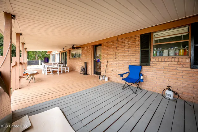 $950,000 | 1204 Hill Crest Road, Ocean Springs, MS 39564