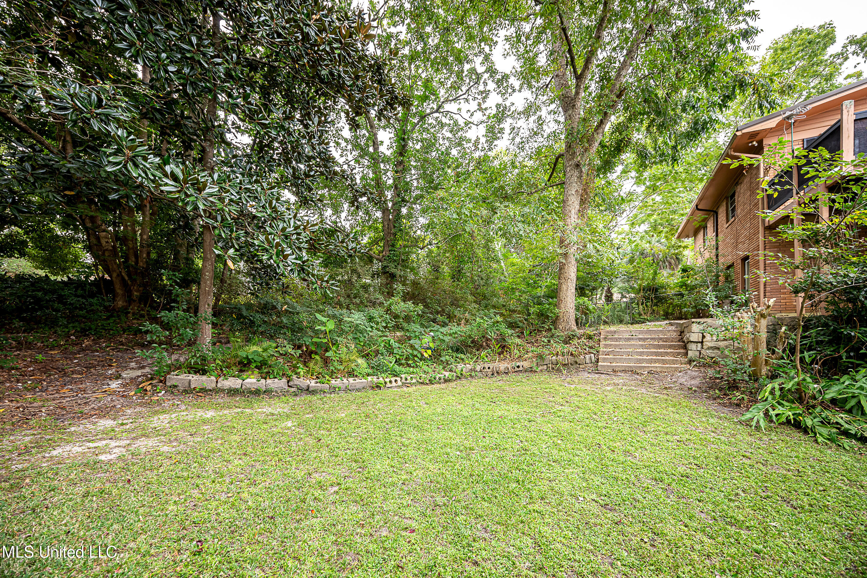 1204 Hill Crest Road Ocean Springs, MS 39564 - Photo 76 of 91 IMG_2119