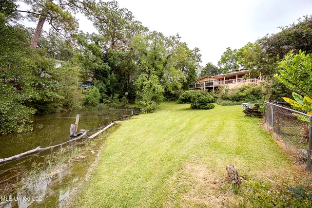 $950,000 | 1204 Hill Crest Road, Ocean Springs, MS 39564