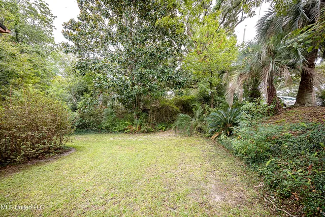 $950,000 | 1204 Hill Crest Road, Ocean Springs, MS 39564