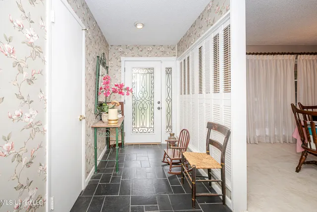 $950,000 | 1204 Hill Crest Road, Ocean Springs, MS 39564