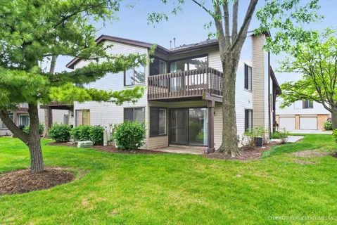 $230,000 | 1326 Kingsbury Drive, Unit 6, Hanover Park, IL 60133