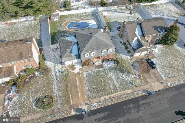 $675,000 | 1542 Chalet Drive, Cherry Hill, NJ 08003