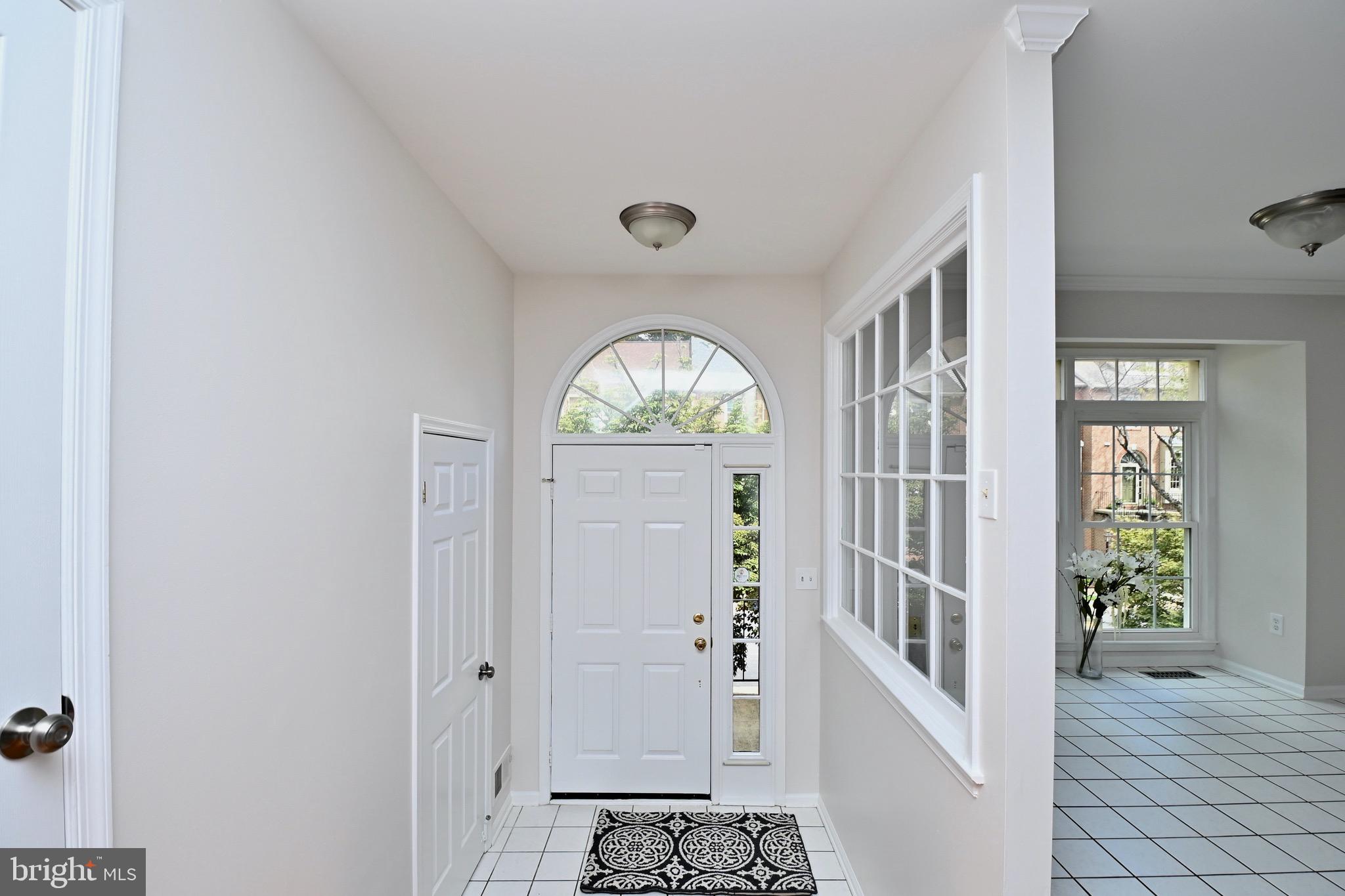 3808 Inverness Road Fairfax, VA 22033 - Photo 4 of 40
