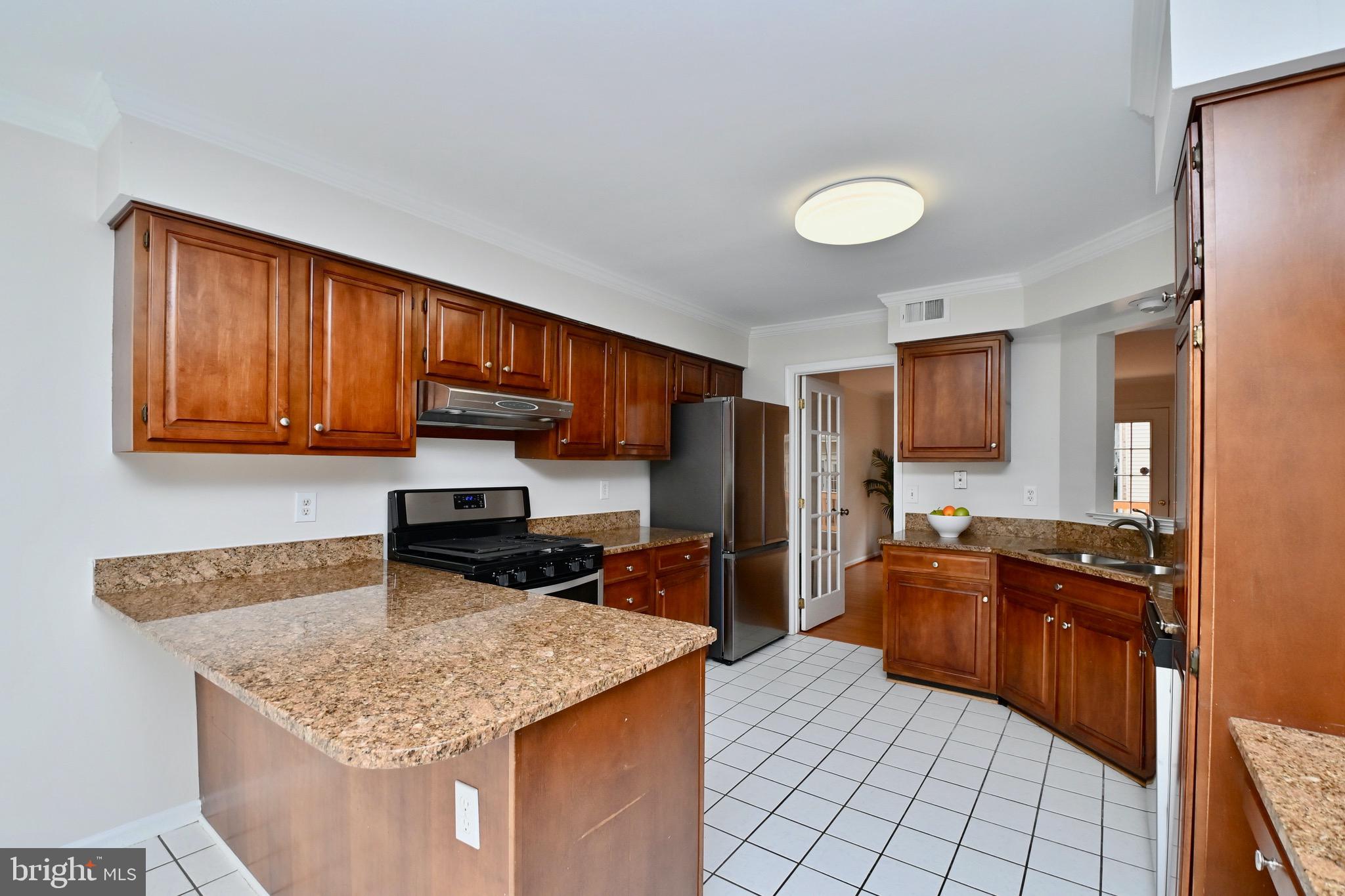 3808 Inverness Road Fairfax, VA 22033 - Photo 5 of 40