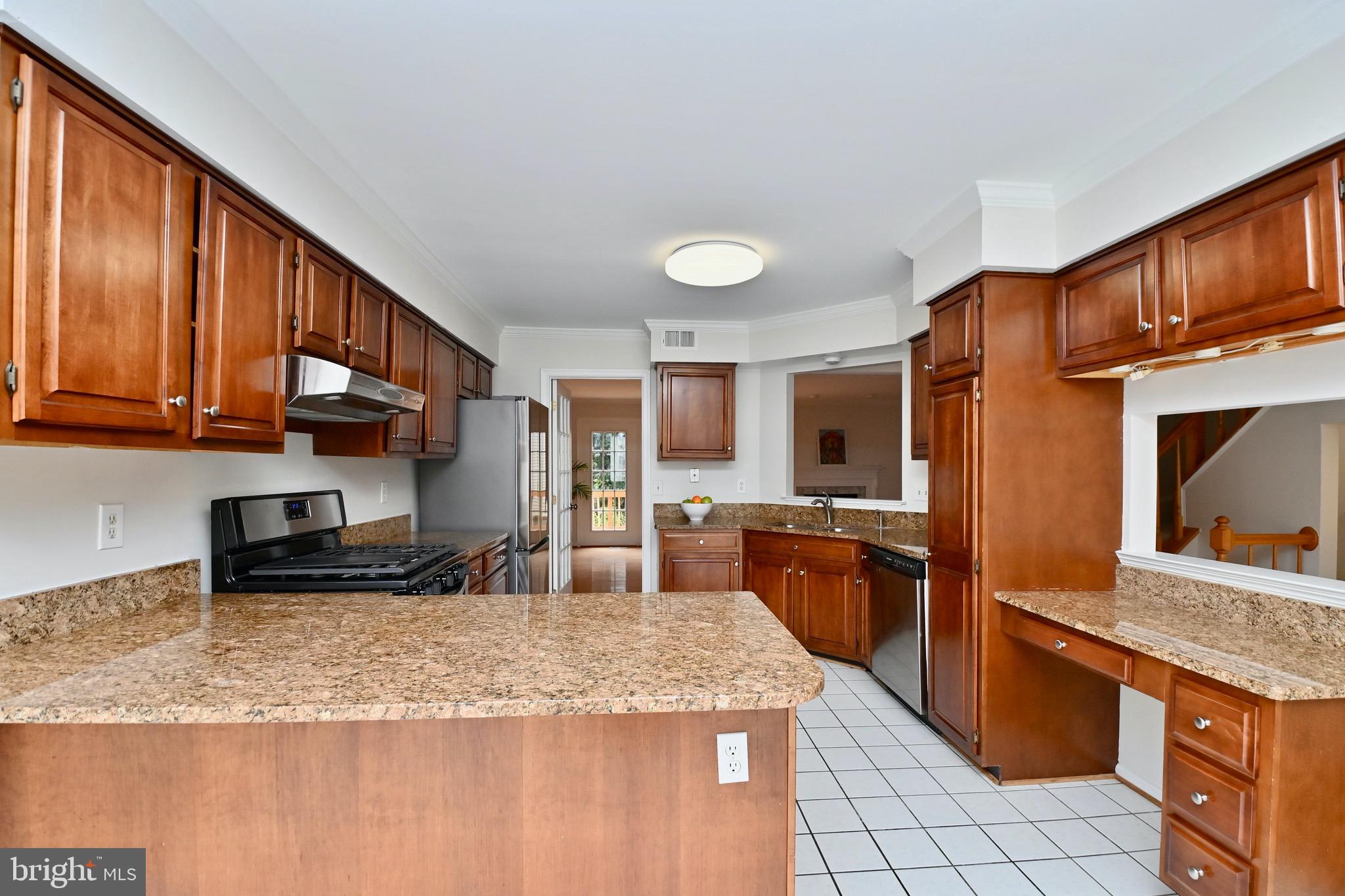 3808 Inverness Road Fairfax, VA 22033 - Photo 6 of 40