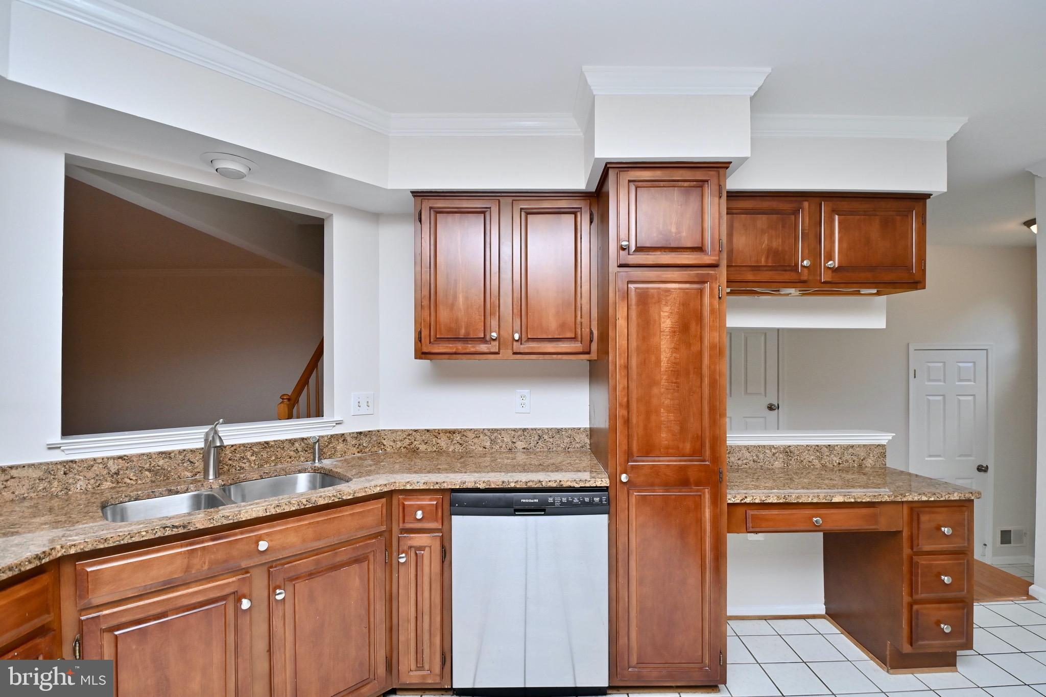 3808 Inverness Road Fairfax, VA 22033 - Photo 9 of 40