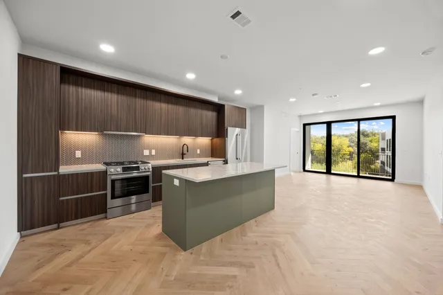 $759,000 | 2209 South 1st Street, Unit 334, Austin, TX 78704