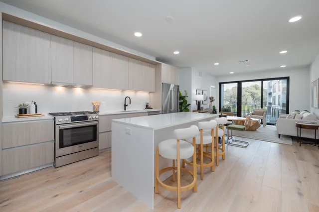 $759,000 | 2209 South 1st Street, Unit 334, Austin, TX 78704