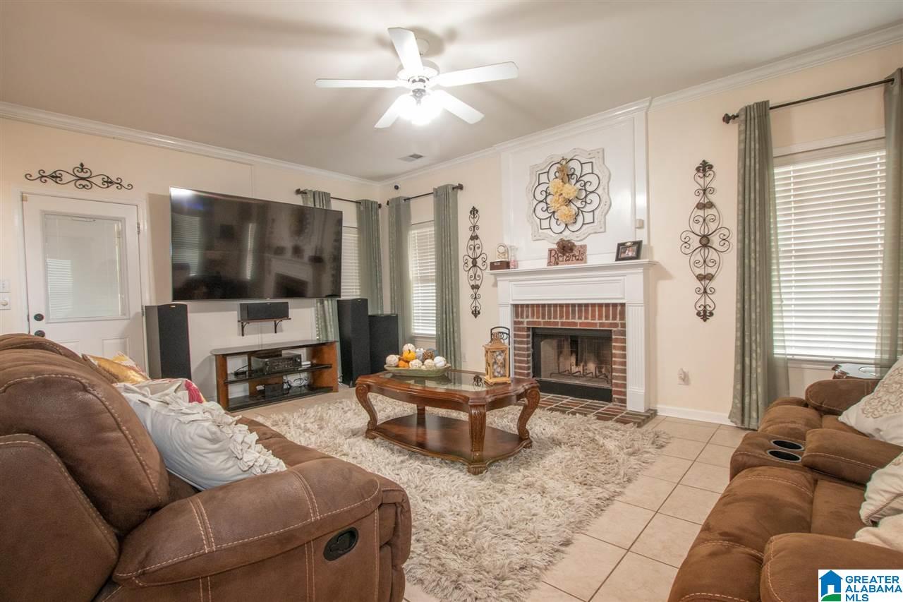 104 Blue Spring Circle Alabaster, AL 35007 - Photo 5 of 40