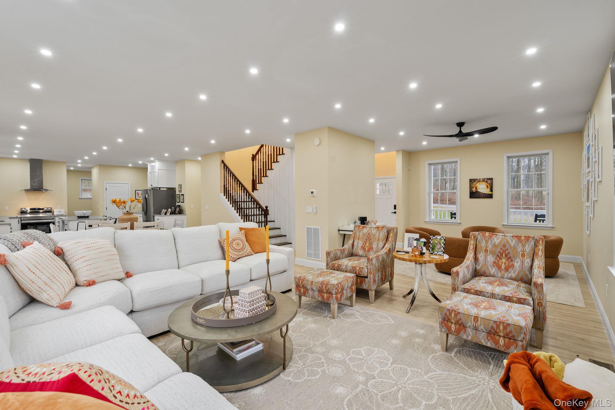 159 Rombout Road Poughkeepsie, NY 12603 - Photo 2 of 34