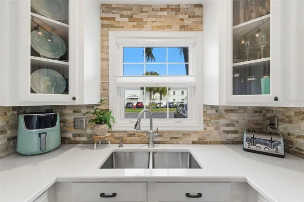 $4,250 | 4751 Coquina Key Drive Southeast, St. Petersburg, FL 33705