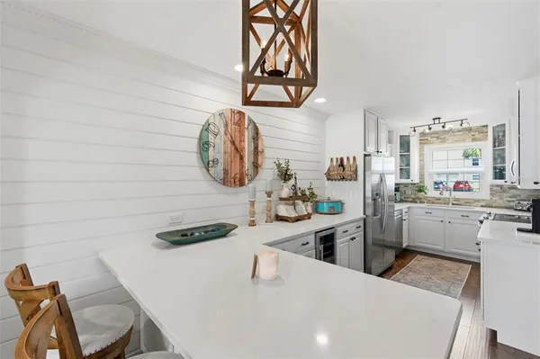 $4,250 | 4751 Coquina Key Drive Southeast, St. Petersburg, FL 33705