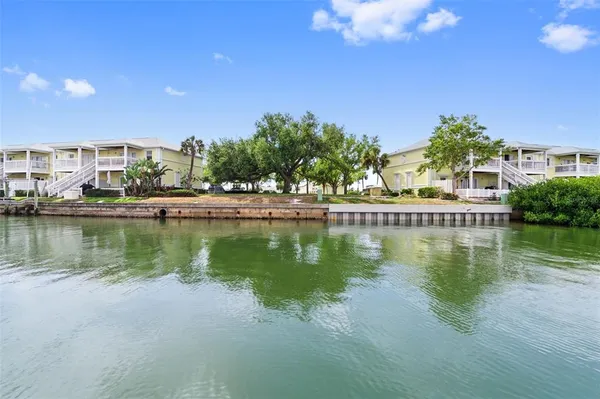 $4,250 | 4751 Coquina Key Drive Southeast, St. Petersburg, FL 33705