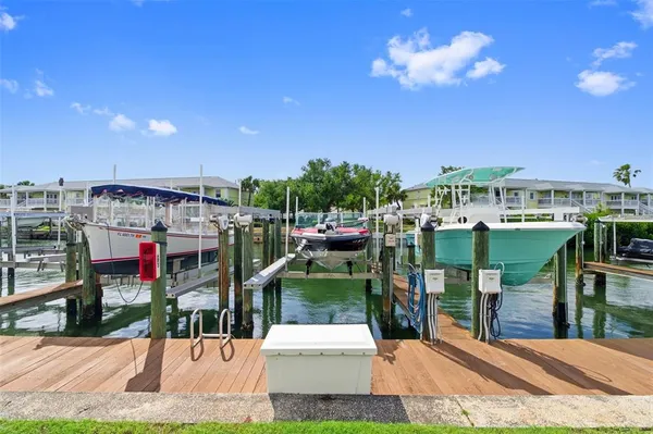 $4,250 | 4751 Coquina Key Drive Southeast, St. Petersburg, FL 33705