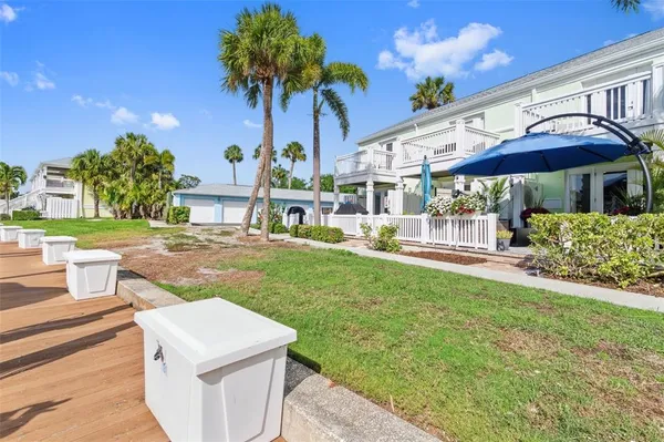 $4,250 | 4751 Coquina Key Drive Southeast, St. Petersburg, FL 33705