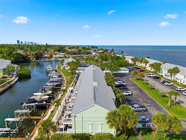 $4,250 | 4751 Coquina Key Drive Southeast, St. Petersburg, FL 33705