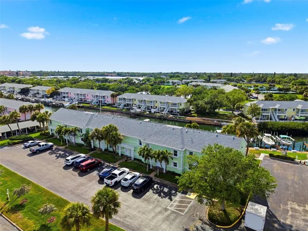 $4,250 | 4751 Coquina Key Drive Southeast, St. Petersburg, FL 33705