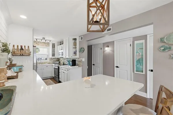 $4,250 | 4751 Coquina Key Drive Southeast, St. Petersburg, FL 33705