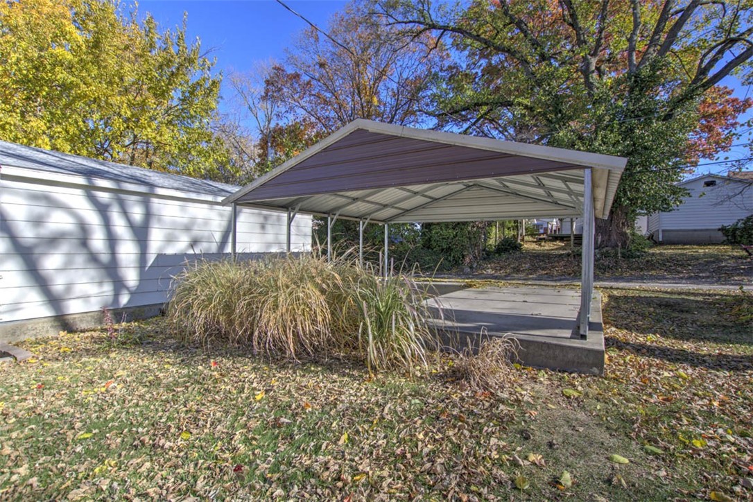 246 Oakdale Boulevard Decatur, IL 62522 - Photo 19 of 23 Gallery Image 19