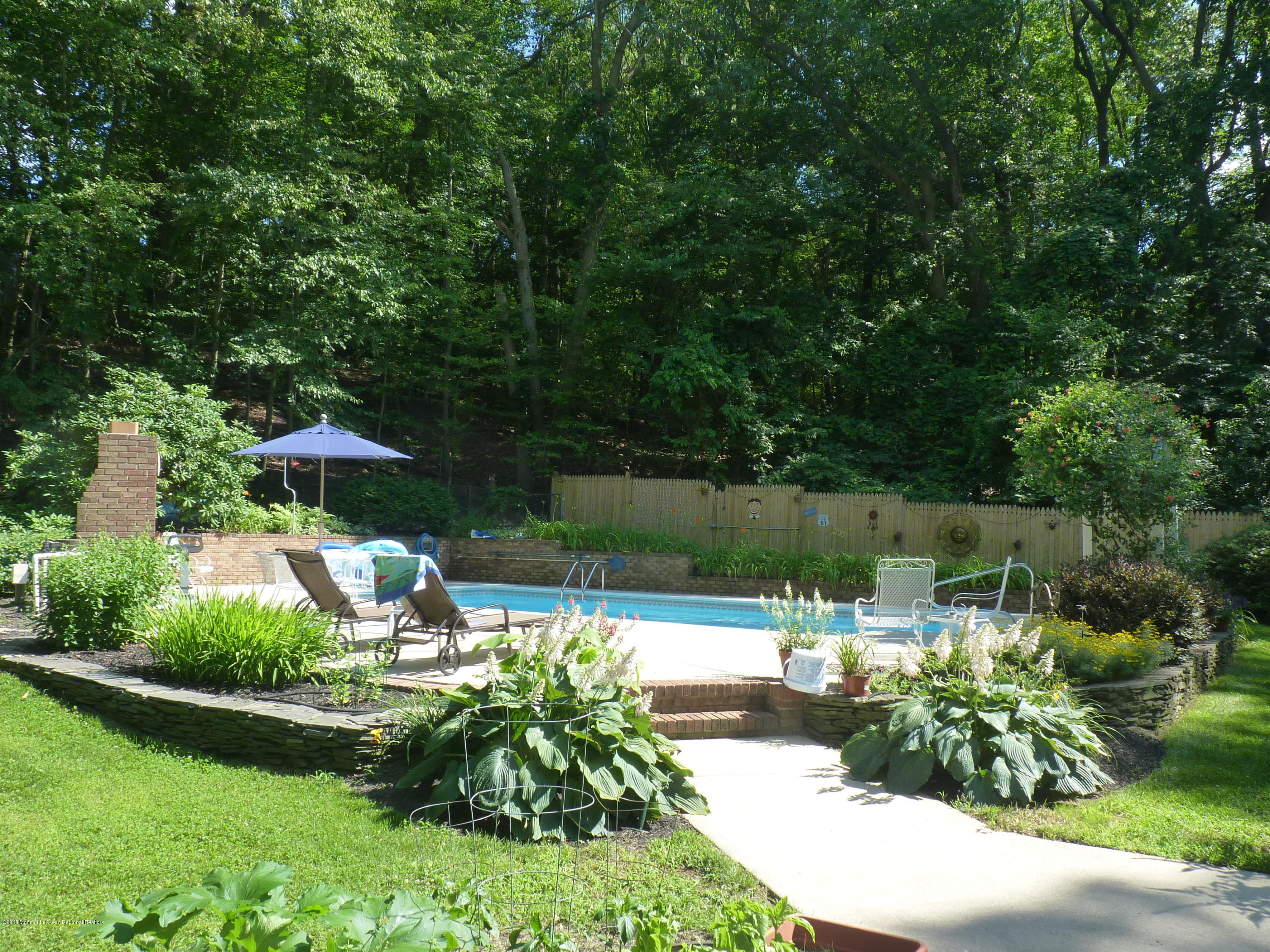 108 Portland Road Middletown, NJ 07716 - Photo 67 of 79 P1030866
