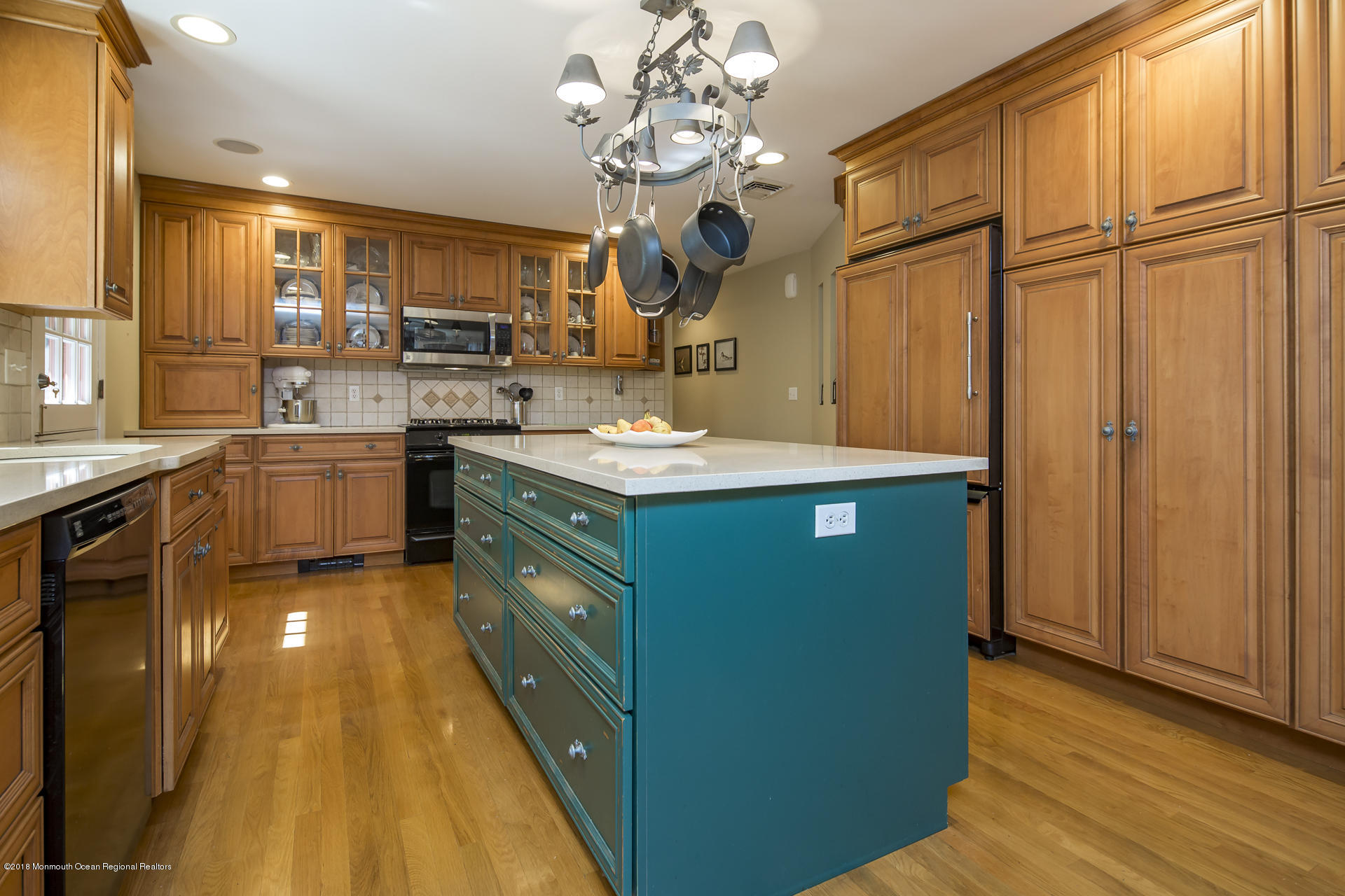 108 Portland Road Middletown, NJ 07716 - Photo 8 of 79 KITCHEN
