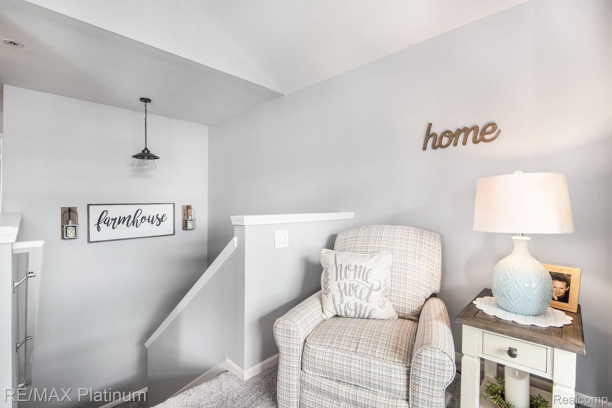 4217 Hampton Ridge Boulevard, Unit 127 Howell, MI 48843 - Photo 9 of 18 16.jpg